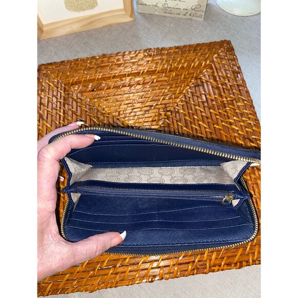 Michael Kors Large Blue Wallet with Flaws & Stains - Picture 6 of 7